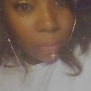 Meet your Posher, Whitley